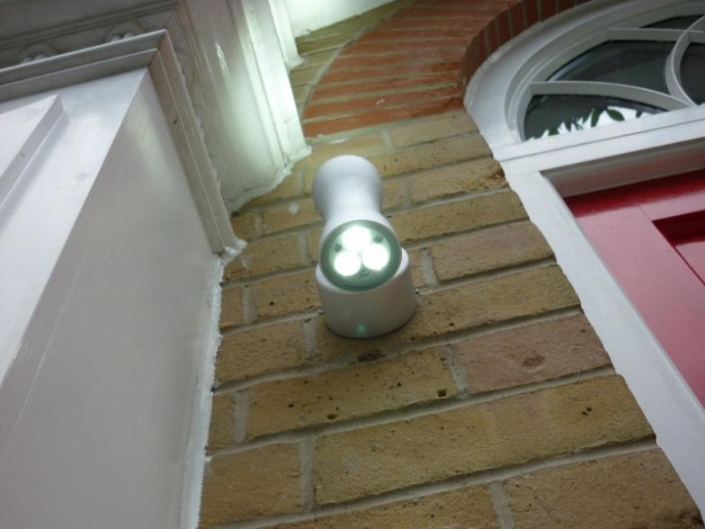 LED LED